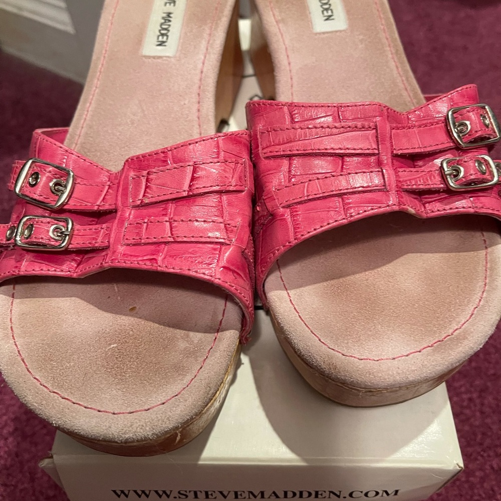 Steve Madden Pink Slip on Sandals size 10